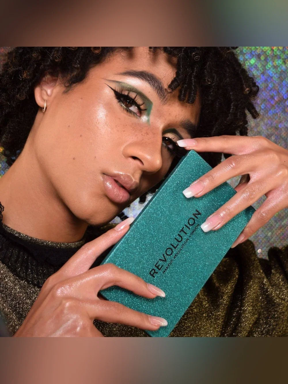 NWOT Makeup Revolution Precious Stone Emerald Eyeshadow Palette